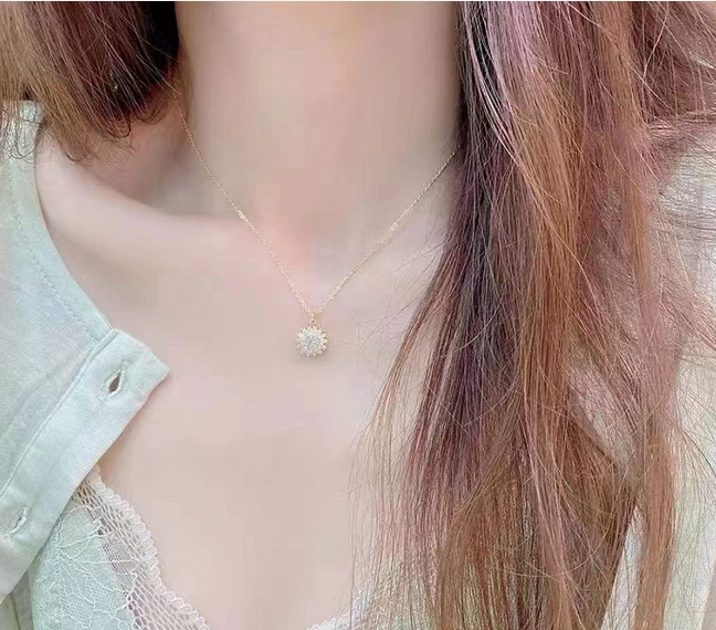 Spinning Sunflower Necklace