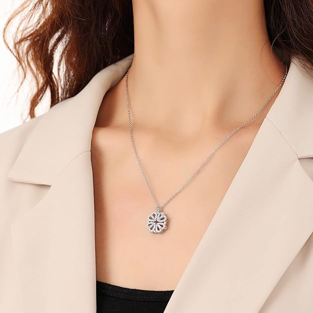 CLOVER NECKLACE + ROSE GIFT BOX